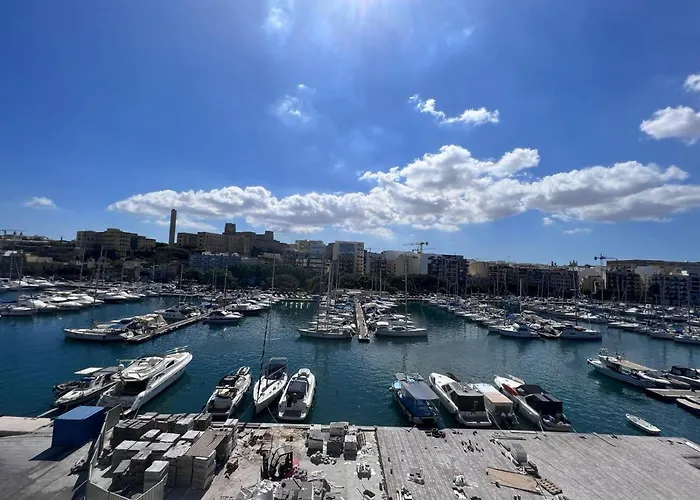 Amazing Sea View Penthouse Near Valletta