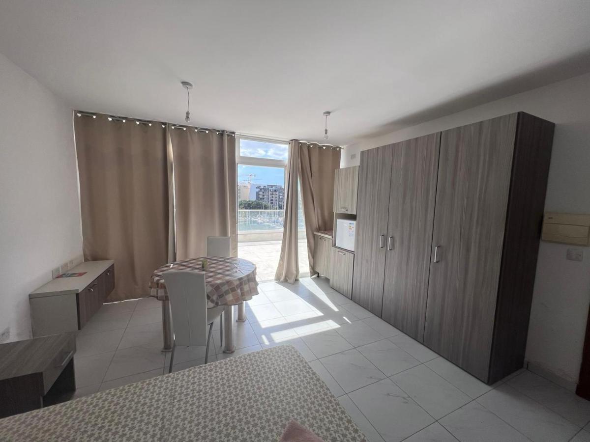 Amazing Sea View Penthouse Near Valletta Apartment *